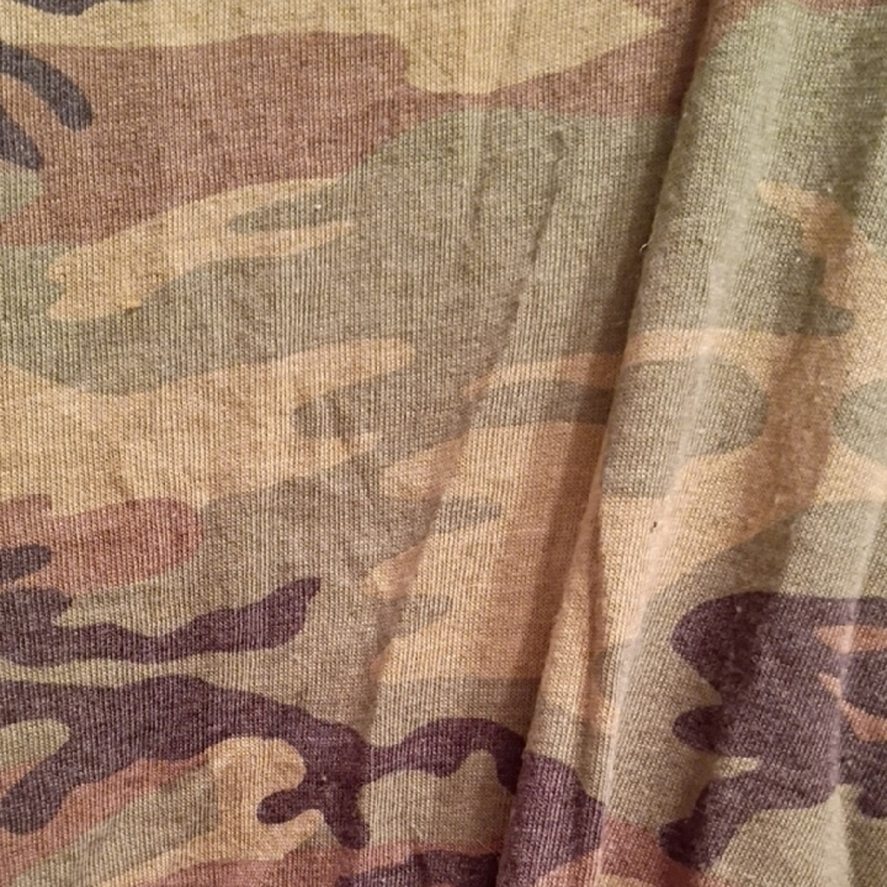 Camo Razor Back Tank - Picture 3 of 4